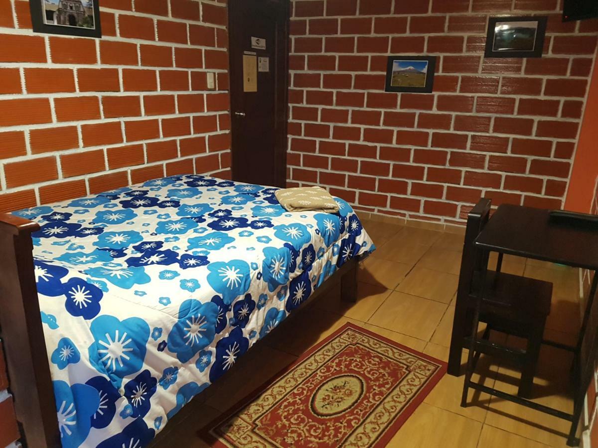 Hostal Sendero De Volcanes Latacunga Εξωτερικό φωτογραφία